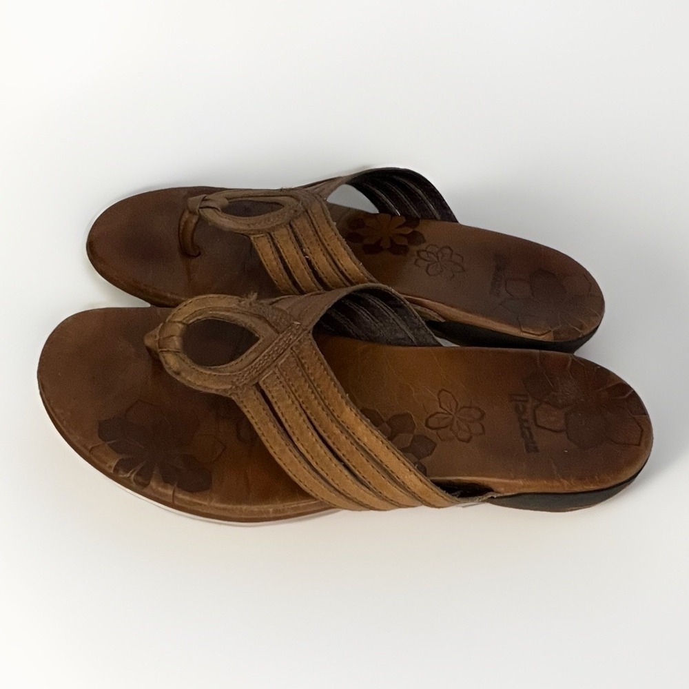 Merrell Brown Leather Thong Sandals Women's‎ Size 7 Floral Slip-On Comfort Shoes